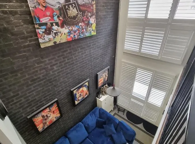 Deluxe Townhouse Zone 1 Brick Lane
