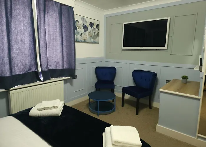 Stylish 2 Bedroom Home 20 Minutes Central London
